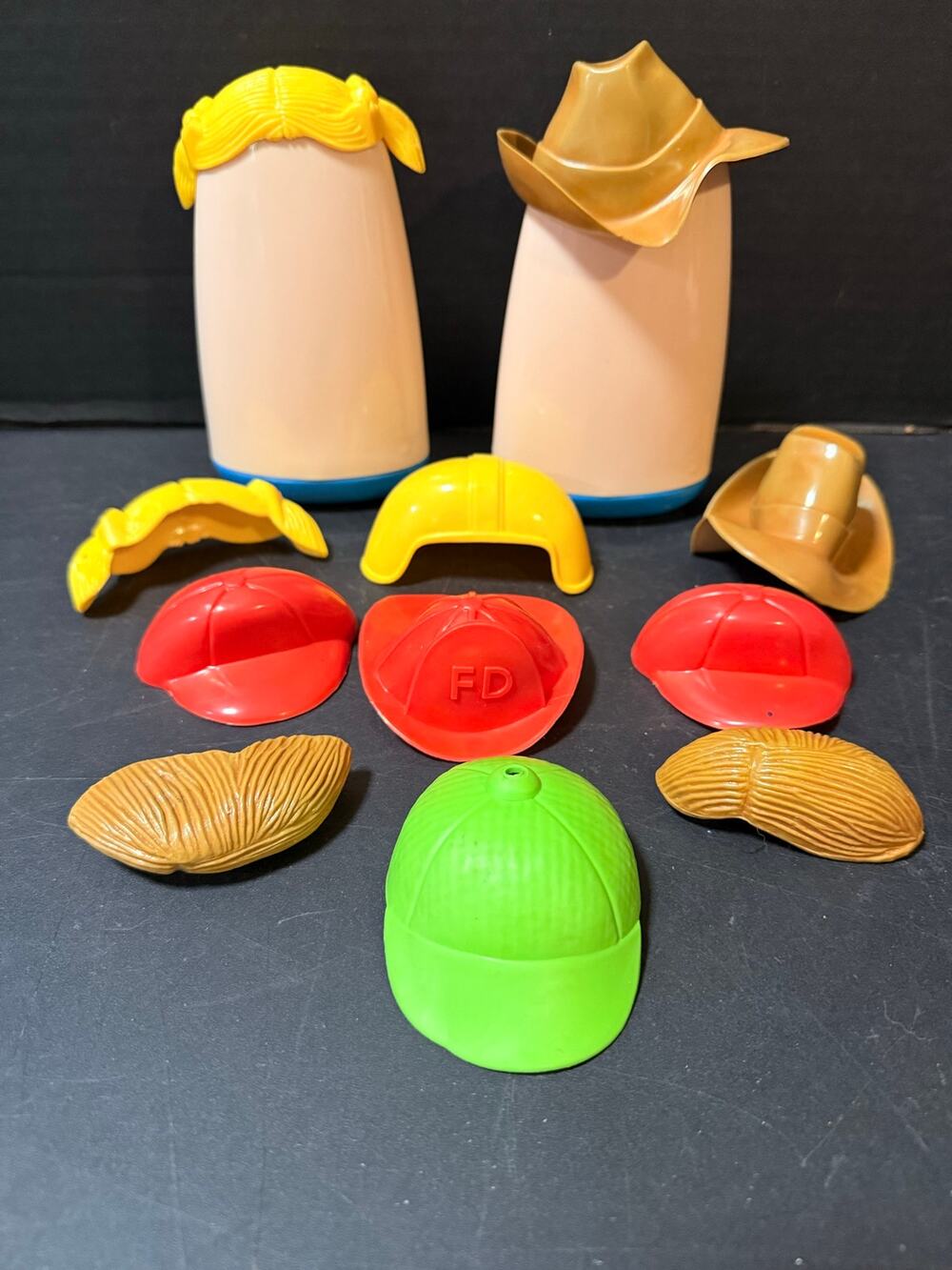 Vintage 1983 Coleco Colorforms KID Customizable Figure Playset parts lot